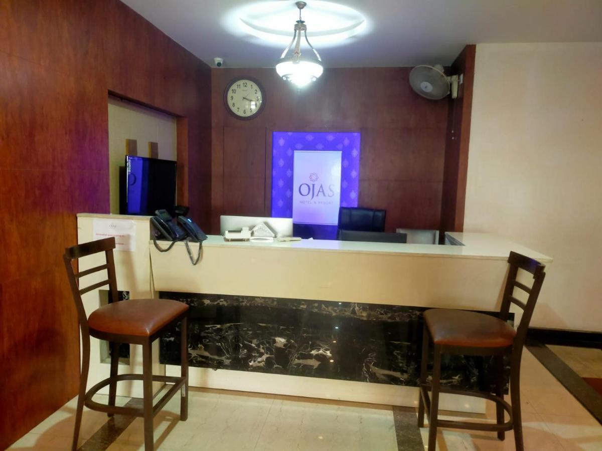 Ojas Hotel & Resort Durgāpur Esterno foto