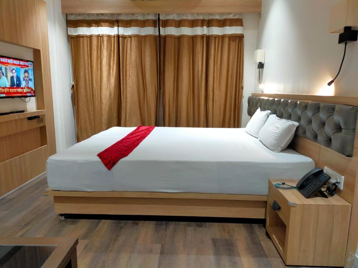 Ojas Hotel & Resort Durgāpur Esterno foto